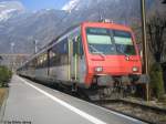 RBDe 560 039-0 ''Steinhausen'' als Regio 7749 nach Linthal in Mitldi am 16.2.08