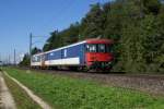 Der wohl speziellste Zug auf Schweizer Schienen, mit dem Verbrecher bequem reisen knnen, nhert sich am 10.9.10 Herzogenbuchsee .