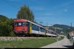 Die beiden abwechslungsweise am Reservependel der Oensingen-Balsthal-Bahn hängenden Triebwagen sind seit Ende 2014 die letzten RBe 540 im Personenverkehr. Hier hat einer der beiden am 28. August 2015 gerade den Bahnhof Balsthal verlassen. Normalerweise ist auf der kurzen Strecke ein NPZ unterwegs.