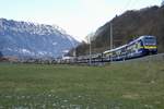 Der 15 Teilige (Zusätlicher GSW) Zug der BOB unterwegs nach Lauterbrunnen und Grindelwald mit dem führenden ABDeh 8/8 325 am 20.1.19 kurz nach Wilderswil.