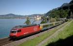 Italienverkehr im Sommer 2008 beim Chteau de Chillon: Re 460 115-9 mit CIS EC nach Milano.