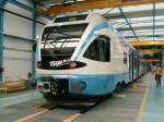 Tag der offenen Tr bei Stadler Rail in Bussnang/TG.Blick in die Montagehalle.Im Bild ein Flirt Triebzug fr Algerien(SNTF)
05.06.10