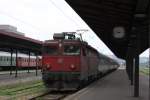 Am 9.5.2010 fuhr ich mit diesem Schnellzug von Subotica nach Belgrad.
Zuglok war die 441-710, hier bei der Ankunft in der serbischen
Hauptstadt Belgrad am Bahnsteig des Kopfbahnhofes.