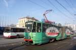 Serbien / Straßenbahn Belgrad / Tram Beograd: Tatra KT4YU - Wagen 399 der GSP Belgrad, aufgenommen im Januar 2016 am Hauptbahnhof von Belgrad.