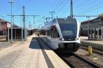 Singen (Hohentwiel), 06.09.2010, 737-2 als S22 nach B�lach (CH) bei ...