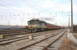 754 084 am 2. Mrz 2006 kurz nach der Abfahrt mit dem ER 2514 in Wien Ost nach Bratislava hl.st. auf Hhe der Tankstelle im Heizhaus Wien Ost.