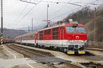 350 020 mit Intercity in Kralovany am 23.03.2017.