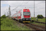 Elefant 671019-8 verlässt hier als Zug 4617 am 17.5.2019 verspätet um 13.42 Uhr den Bahnhof Tvrdosovce auf der Fahrt nach Nove Zamky.