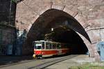 01.07.2016, Bratislava(Preßburg), Nábrežie armádneho generála Ludvíka Svobodu. Tatra T6A5 #7919 verlässt den Burgbergtunnel.