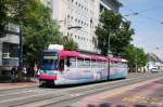 Slowakei / Straßenbahn Bratislava: Tatra K2S - Wagen 7126 ...aufgenommen im Mai 2015 an der Haltestelle  Blumentál  in Bratislava.