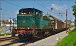 SŽ 642-185 zieht Güterzug durch Maribor-Tabor Richtung Tezno Verschiebebahnhof.