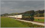 664-105 mit ihrem Metrans Containerzug von Hodo nach Pragersko nach dem Bahnhof Ivanjkovci am 10.10.2013 aufgenommen.
