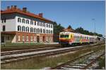 Beim Halt in Marburg Studenci(Krntnerbahnhof) konnte ich den SZ Triebwagen 813 110 ablichten, welcher als R 4090 von Maribor nach Prevalje unterwegs war.