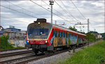 SŽ 814-104 fährt durch Maribor-Tabor Richtung Ormož.