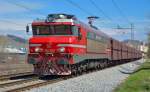 S 363-001 zieht Erzzug durch Maribor-Tabor Richtung Koper Hafen. /10.4.2013