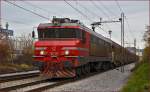 SŽ 363-037 zieht Güterzug durch Maribor-Tabor Richtung Süden. /10.11.2015