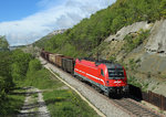 541 105 passes Hrastovljah whilst hauling a rake of empty wagons to the Port of Koper, 14 April 2016