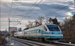 SŽ 310-005 fährt durch Maribor-Tabor Richtung Maribor HBF.