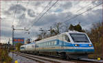 SŽ 310-005 fährt durch Maribor-Tabor Richtung Maribor HBF.