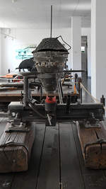Diese Gerätschaft für den Gleisbau war Ende August 2019 im Eisenbahnmuseum Ljubljana zu sehen.