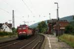 140 811 mit einem gemischten G�terzug am 1.7.10 in Freden(Leine). ...