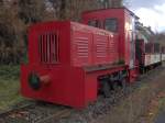 Eine alte Schmalspurdiesellok der Br�hltalbahn in Hangelar.  ...