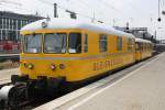 sonstige Ein abgestellter Gleismesszug mit Anh�nger im M�nchner Hbf am 01.07.10