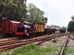 sonstige Bellerophon (Vintage Carriages Trust) mit Dampfzug 305S Boekelo-Haaksbergen auf Bahnhof Haaksbergen am 1-6-2000. Diese Lok ist auf eine Tiefladeanh�nger von Gro�britannien nach die Museumsbahn MBS in Haaksbergen gefahren. Die MBS hat n�mlich keine Anschlu� mit dem Eisenbahnnetz. Bild Bild und scan: Date Jan de Vries.
