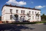 Bad Wilsnack (Hamburger Bahn, KBS 204), restauriertes Bahnhofsgeb�ude, Stadtseite (07.06.2010) ...