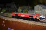 Sonstige Class 66 DB Schenker von Graham Farish. Englischer Ma�stab 1:148.Mal aus der anderen Perspektive.