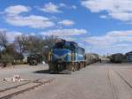 207 mit G�terzug Windhoek-Gobabis auf Bahnhof Gobabis am 7-7-2010.  ...