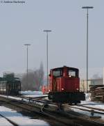 Tm 8795 rangiert in ...  Andreas Hackenjos 18.02.2010