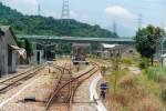 sonstige Einfahrt in den Bf. Jhou Shuei am 22.Mai 2005, aufgenommen vom Fahrgastraum neben dem F�hrerstand des DRC 1032.