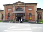 Das Bahnhofsgebeude in Tesin.   ...