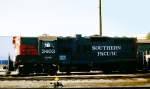 Southern Pacific 3403 (GP9) rangiert am 19. Juni 1987 in ...