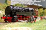 Der Lanz f�hrt neben der 95 006  ...