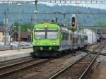 sonstiges bls - Einfahrender Regio nach Bern-Belp im Bahnhof Lyss an der Spitze der Triebwagen RBDe 4/4 565 739-0 am 18.05.2010