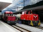 Sonstiges MGB - Gm 3/3  71 mit G�terwagen und Tm 2/2  74 mit G�terwagen im Bahnhof Visp am 10.05.2010