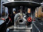 Der Führerstand der 1861 in Frankreich gebauten Dampflokomotive 030-2107  El Alagón  war frei zugänglich. (Eisenbahnmuseum Madrid, November 2022)