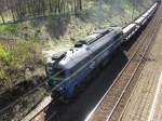 st44-m62 ST44-1222 f�hrt 20 Kilometer pro Stunde mit einem schweren G�terzug am 25.04.2010 durch Bydgoszcz Rynkowo in Richtung Maksymilianowo.