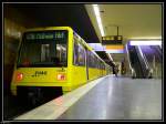 stadtbahn-essen-mulheim-ruhr Der Essener Dockland Tw 5238 in M�lheim (Ruhr) Hbf (tief). Aufgenommen am 5.12.2009