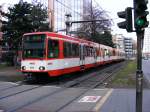 Eine Doppeltraktion aus Stadtbahnwagen B der dritten Generation der KVB ...