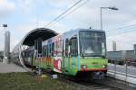 stadtbahn-koln-hochflurstadtbahnen-b-wagen-und-k5000 2326 alias 451 326-5 Mit Rheinuferbahn Sonderlackierung F�hrt soeben von der Station Bonn Telekom in Richtung Bonn Bad Godesberg ab.
