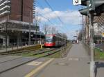 stadtbahn-koln-hochflurstadtbahnen-b-wagen-und-k5000 2 unbekannt gebliebene Wagen aus der Serie K5000 am 10. April 2010 in der Haltestelle 'Weisshausstra�e'.