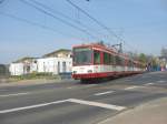stadtbahn-koln-hochflurstadtbahnen-b-wagen-und-k5000 TW 2205 und TW 23?? konnte ich am 13. April 2010, unterwegs als Linie 4 Fahrtrichtung 'Schlebusch' bei der Einfahrt in der Haltestelle 'Im Weidenbruch' bildlich festhalten.