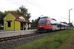 4124 020-1 als R 9984 (Fertöszentmiklos - Wien Hbf.) am 10.September 2017 in der NSB-Haltestelle Weiden am See.