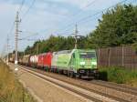 185.389 + 260 mit dem G 48930 kurz vor Wels auf dem Weg in Richtung Passau am 18.7.13 Tage zuvor kam dieser Zug mit der 185.389 an zweiter Stelle kommte in Wels Beobachtet werden 