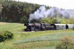 SEK 52.100 am 04.Mai 2014 mit dem EZ 7392 von Korneuburg nach Ernstbrunn am Mollmannsdorfer Berg.