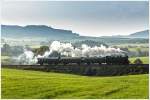 77.28 ist am späten Nachmittag des 3.10.2014 mit einem Fotozug über den Hausruck von Ried nach Attnang-Puchheim unterwegs.