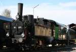 92.2271 vor einem kurzen Personenzug. Aufgenommen beim Sturmheurigen des Martinsberger Lokalbahnvereins am 04.10.2009.